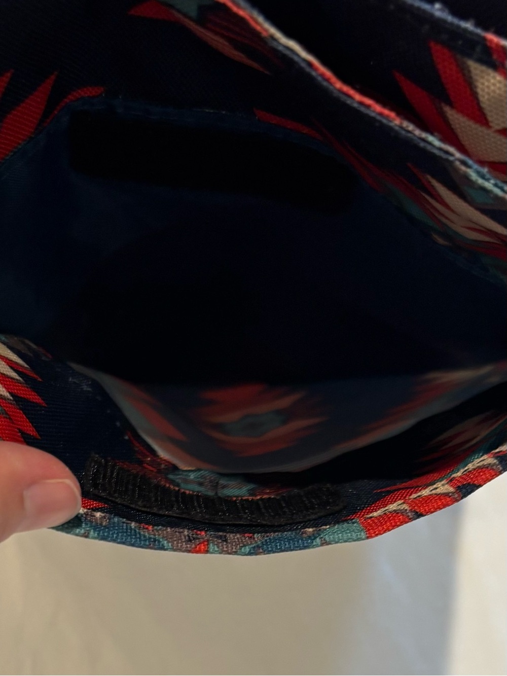 Kavu Navy Blue & Red Teal Mojave Aztec Print Crossbody Purse & Wallet Set - Picture 3 of 15